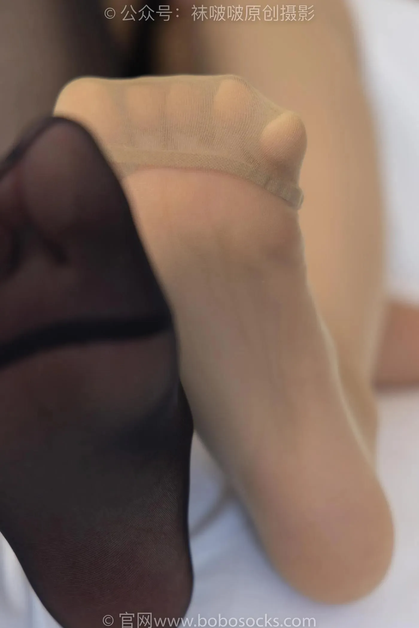 [BoBoSocks袜啵啵]NO.165 小甜豆稚予-高跟鞋、深灰丝、肉丝、吊带黑丝 [136P]插图8